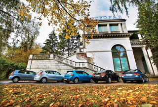����-����� Honda Civic, Hyundai i30, Chevrolet Cruze, Mazda3, Volkswagen Golf