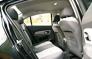 ����-����� Honda Civic, Hyundai i30, Chevrolet Cruze, Mazda3, Volkswagen Golf
