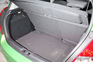 ����-����� Hyundai i20, Volkswagen Polo
