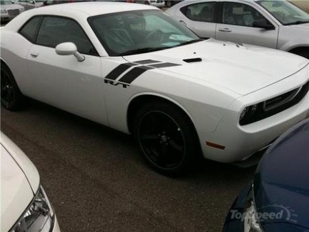 2011-dodge-challenge-1_460x0w