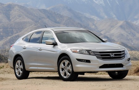 01hondacrosstourreview2010-1294552155