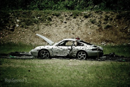 Безжалостное уничтожение Porsche 911 Безжалостное уничтожение Porsche 911