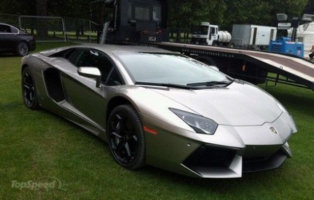 ������ ���������� ���� ����� ����������: Lamborghini Aventador