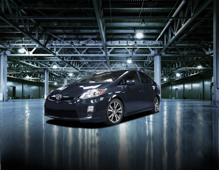Toyota_Prius_Plus_002