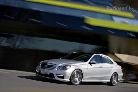 Mercedes E63 AMG � AMG Performance Studio ������������ ���� ����������� �������