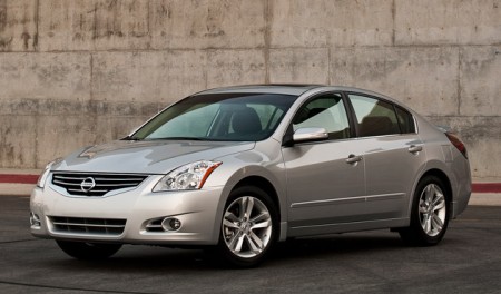 Nissan �������� 20,000 �����������