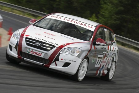 Kia Cee�d ������ �������