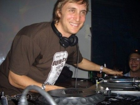 ���������� DJ �������� ������� ����