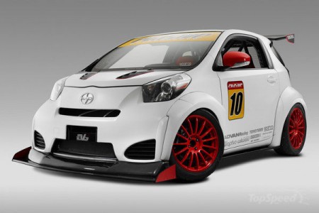 ����� ���� ������������ �������� Scion iQ