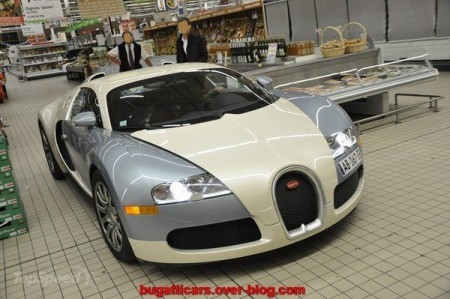 Bugatti Veyron ����� �������� � ������� ������������