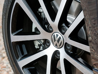 ����� Volkswagen Golf 7 ��������� � �������� 2012 ����