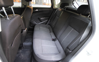 ����-����� Opel Astra