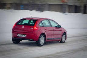 ����-����� Citroen C4, Opel Astra