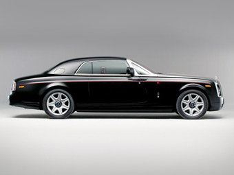 Rolls-Royce ������ ���������� ���� Phantom � ����� ��������� �������