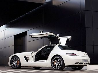 ���������� Mercedes-Benz SLS AMG GT ������ ������������ ��������� ��������