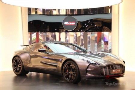 aston-martin-one-77--8_600x0w