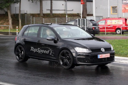 volkswagen-golf-r-2_600x0w