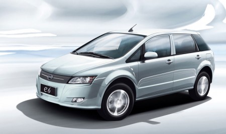 Китайские электромобили BYD e6 станут лондонскими такси Китайские электромобили BYD e6 станут лондонскими такси