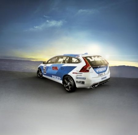 Volvo �������� �������� V60 Racing