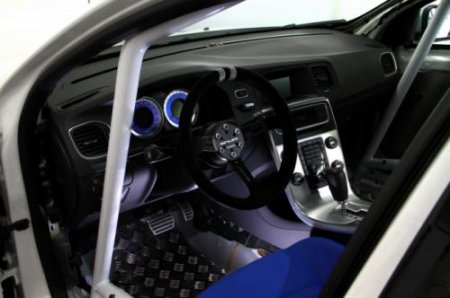 Volvo �������� �������� V60 Racing