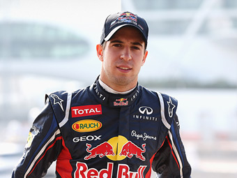 ������ Red Bull ������� ������ ����� �� ������ �������-1