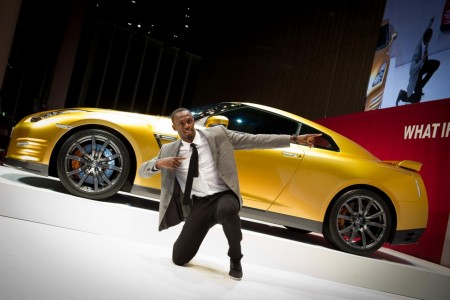 ������� Nissan GT-R ��� ������� ������������