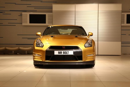 ������� Nissan GT-R ��� ������� ������������