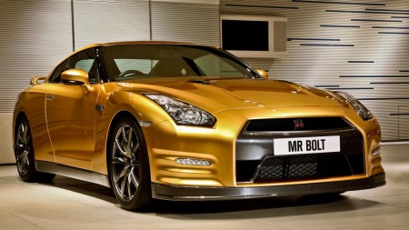 ������� Nissan GT-R ��� ������� ������������