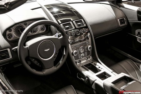 Aston Martin DB9