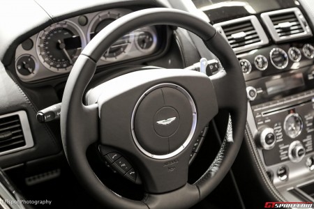 Aston Martin DB9