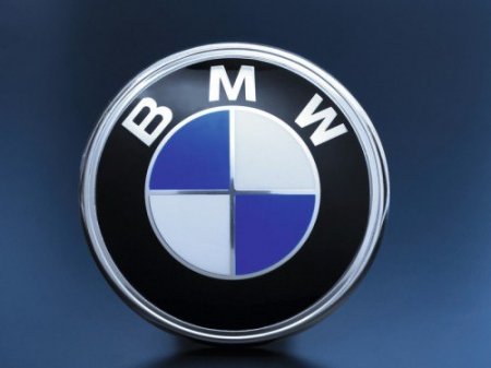 ��������� ���������� BMW i8 ����� ����������� � ��������������
