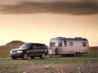 Range Rover c �������� Airstream ������ �� ������� � �������� �������