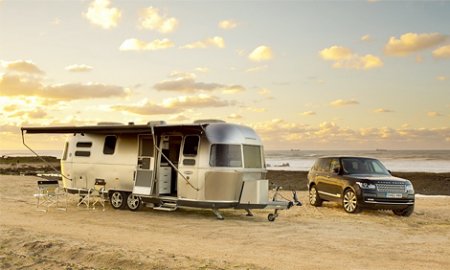 Range Rover c �������� Airstream ������ �� ������� � �������� �������