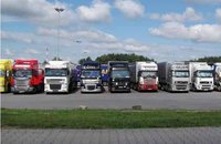 Минтранс потратит миллиарды на стоянки для дальнобойщиков Минтранс потратит миллиарды на стоянки для дальнобойщиков